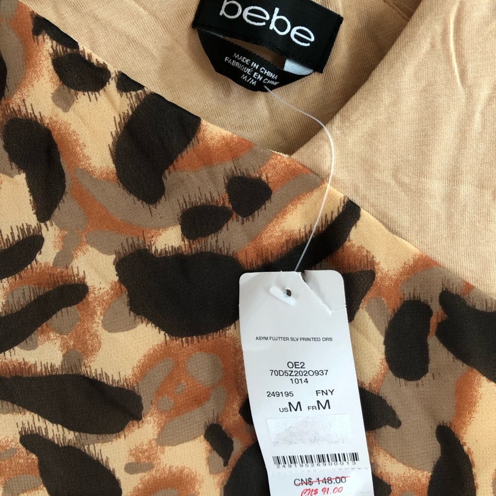 Bebe Flutter Dress - Picture 4 of 5